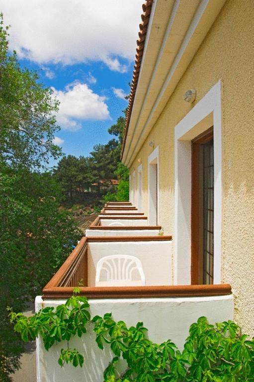 Pendeli Hotel Platres Exterior photo